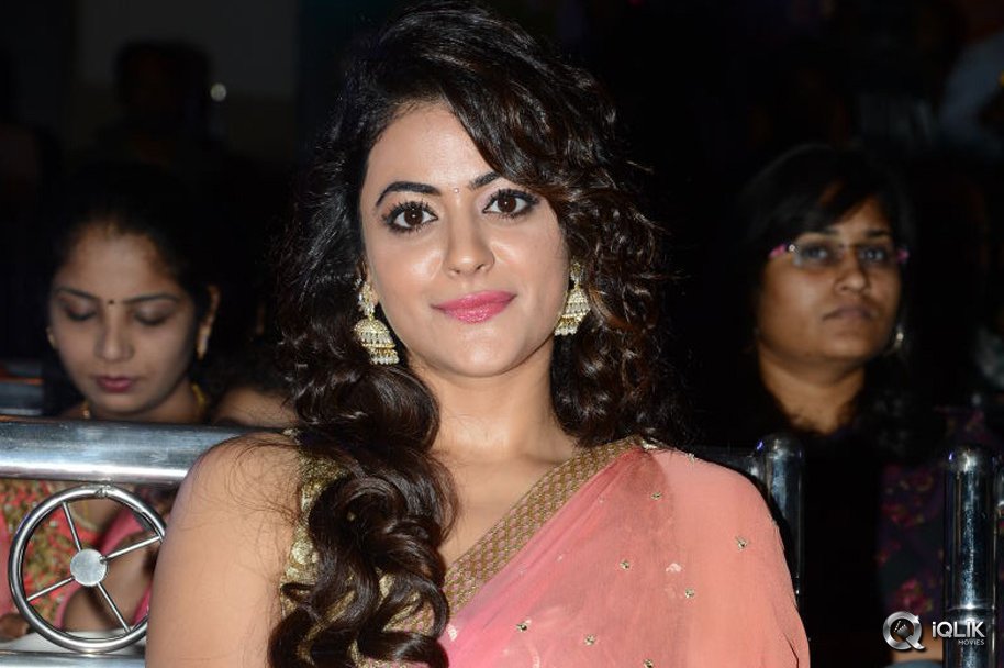 Shruti-Sodhi-at-Pataas-Movie-Audio-Launch